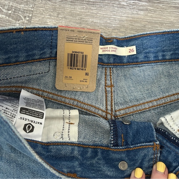Levi’s wedgie straight jeans - Picture 3 of 4